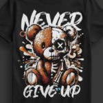 Never Give Up Gritty Bear Edition Dropshoulder Black